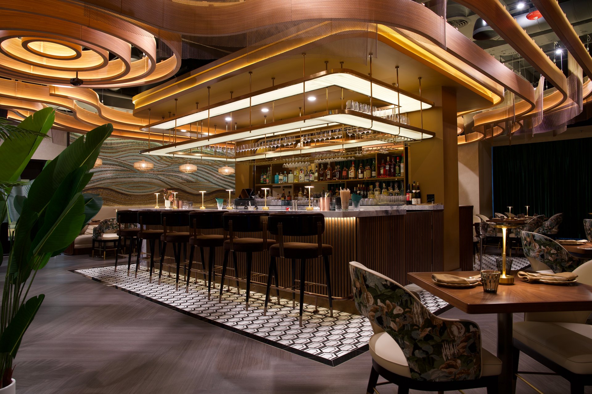Tarra Restaurant Interior